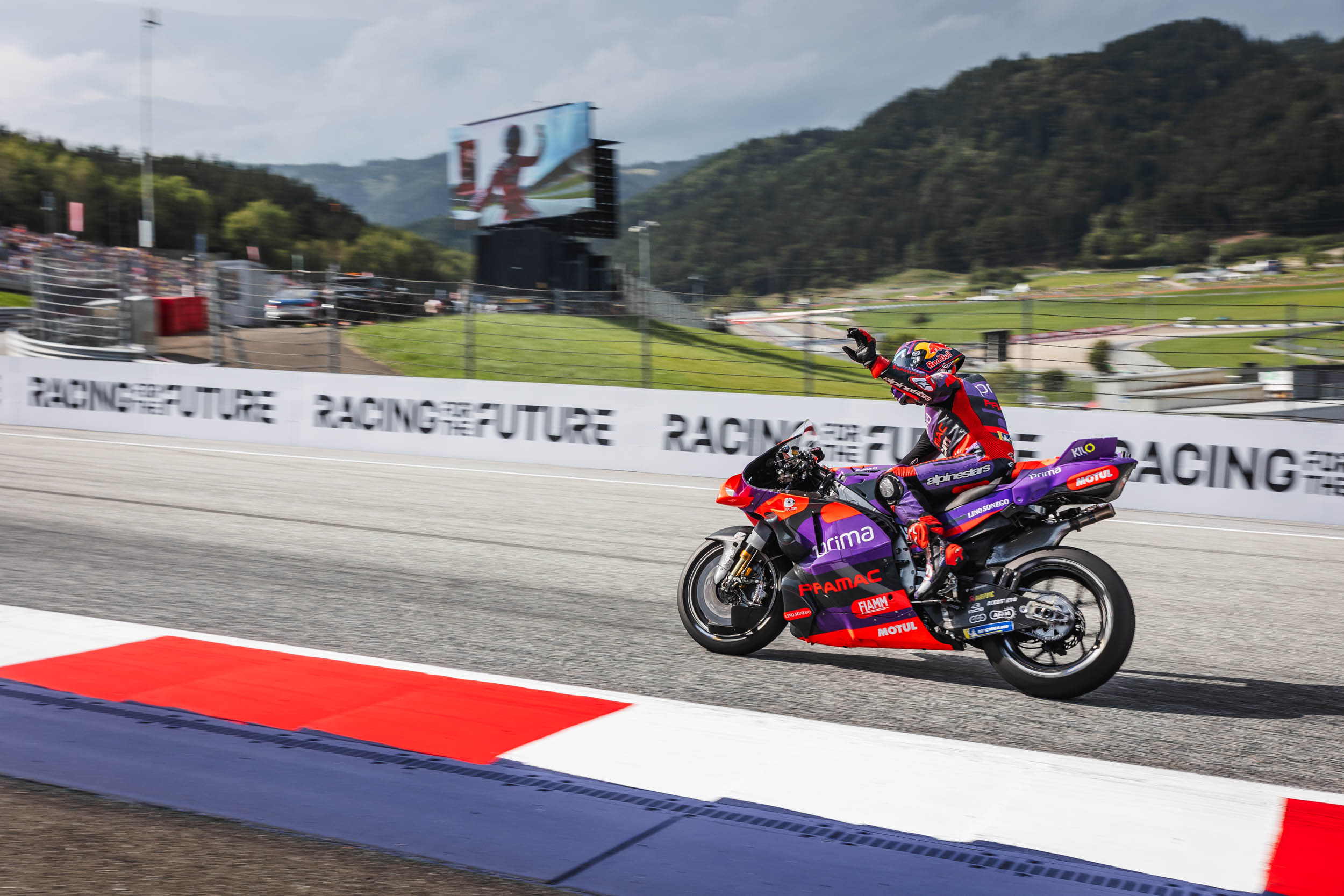 Motorsport 16